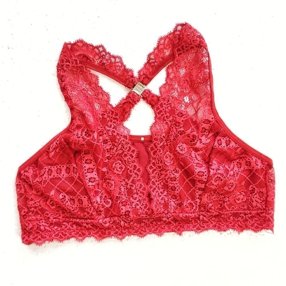 Emocione Lingerie Medium Lace Red Bra with Rhinestone Clasp